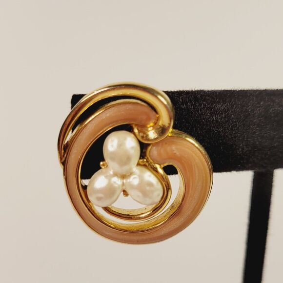 Vtg Avon Faux Pearl Off White Tan Enamel Gold & White Stud Earrings 1980s - Picture 8 of 9